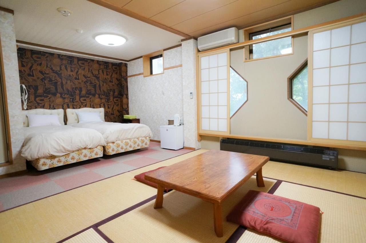 Hotel Hakuba Maerchen House Esterno foto